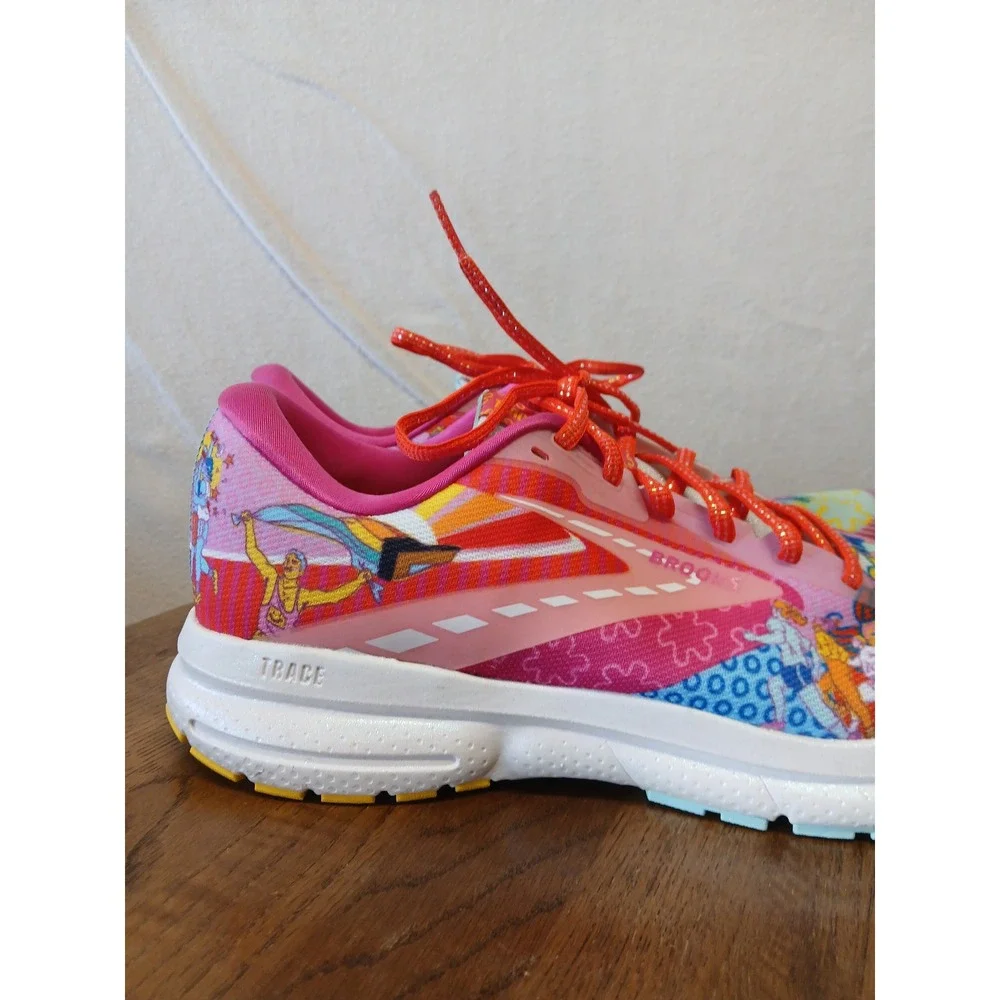 Brooks trace 3 womens 10.5 pride LGBTQ running shoes